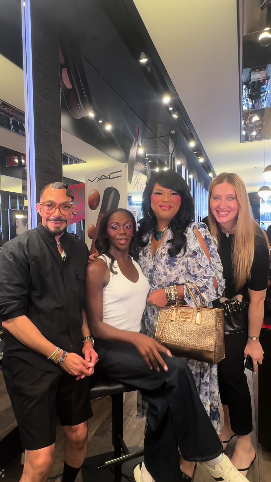 @essence