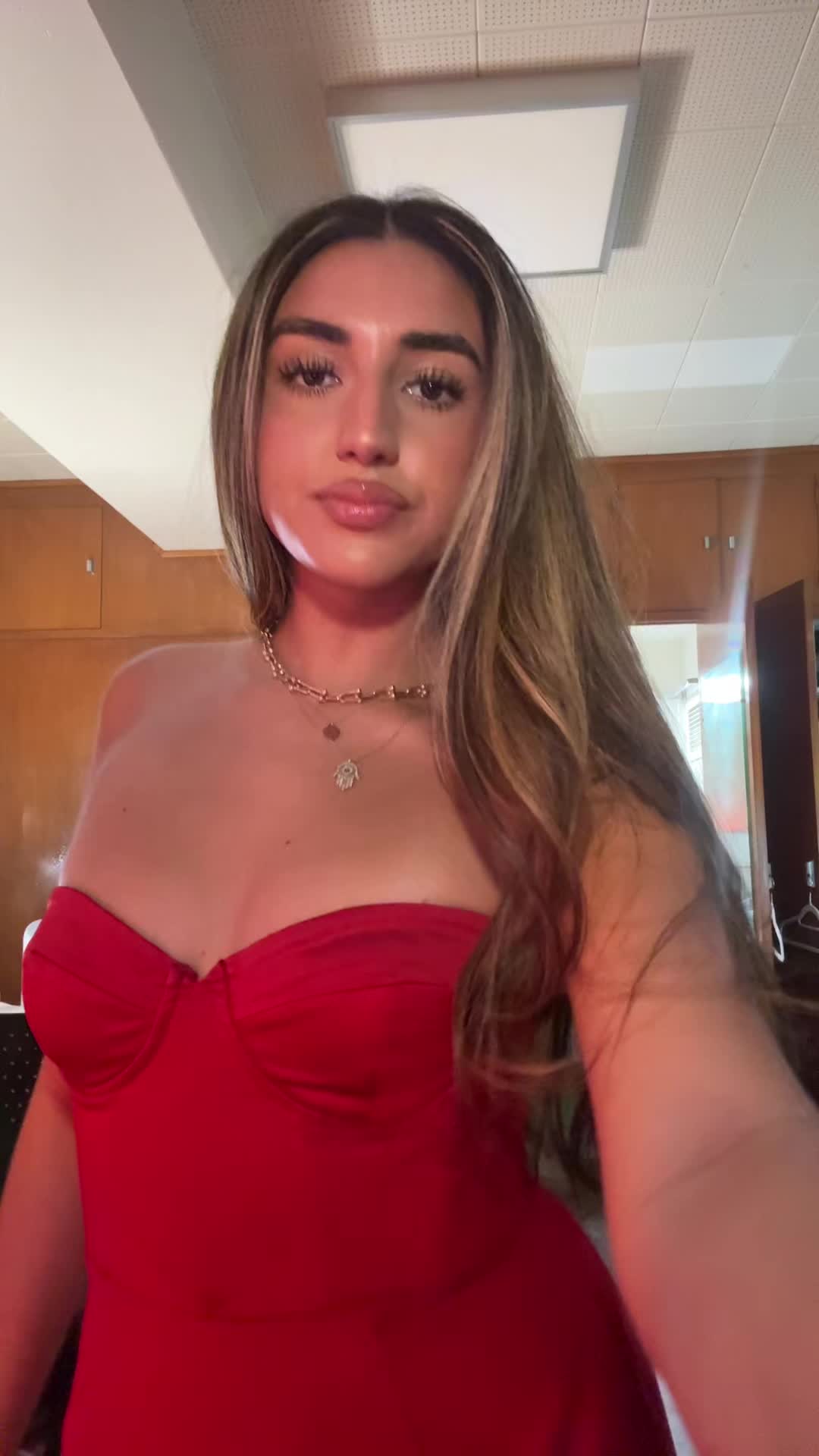 @naz melissa
