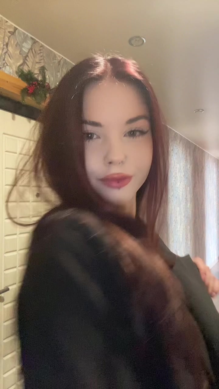 @алисия