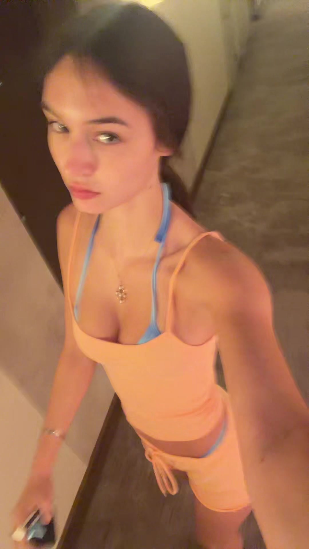 @Mia