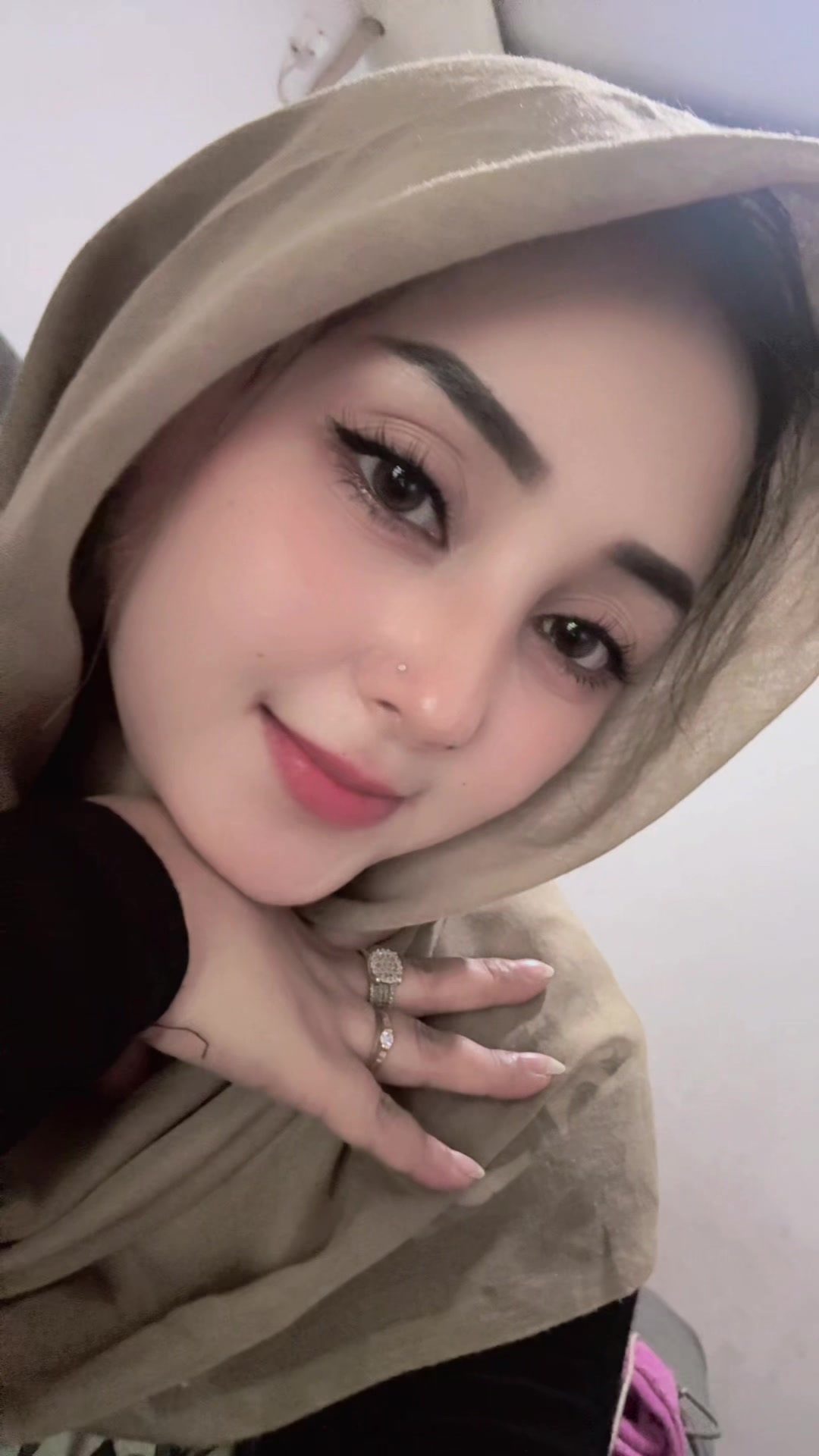 @Ipah_Angel_Dhikandani