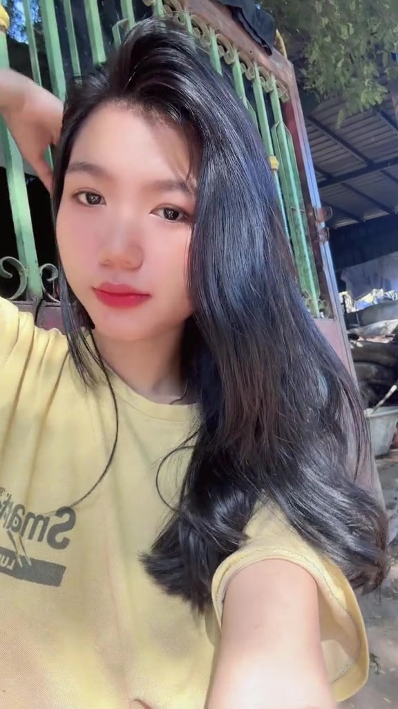 @E M P🌺