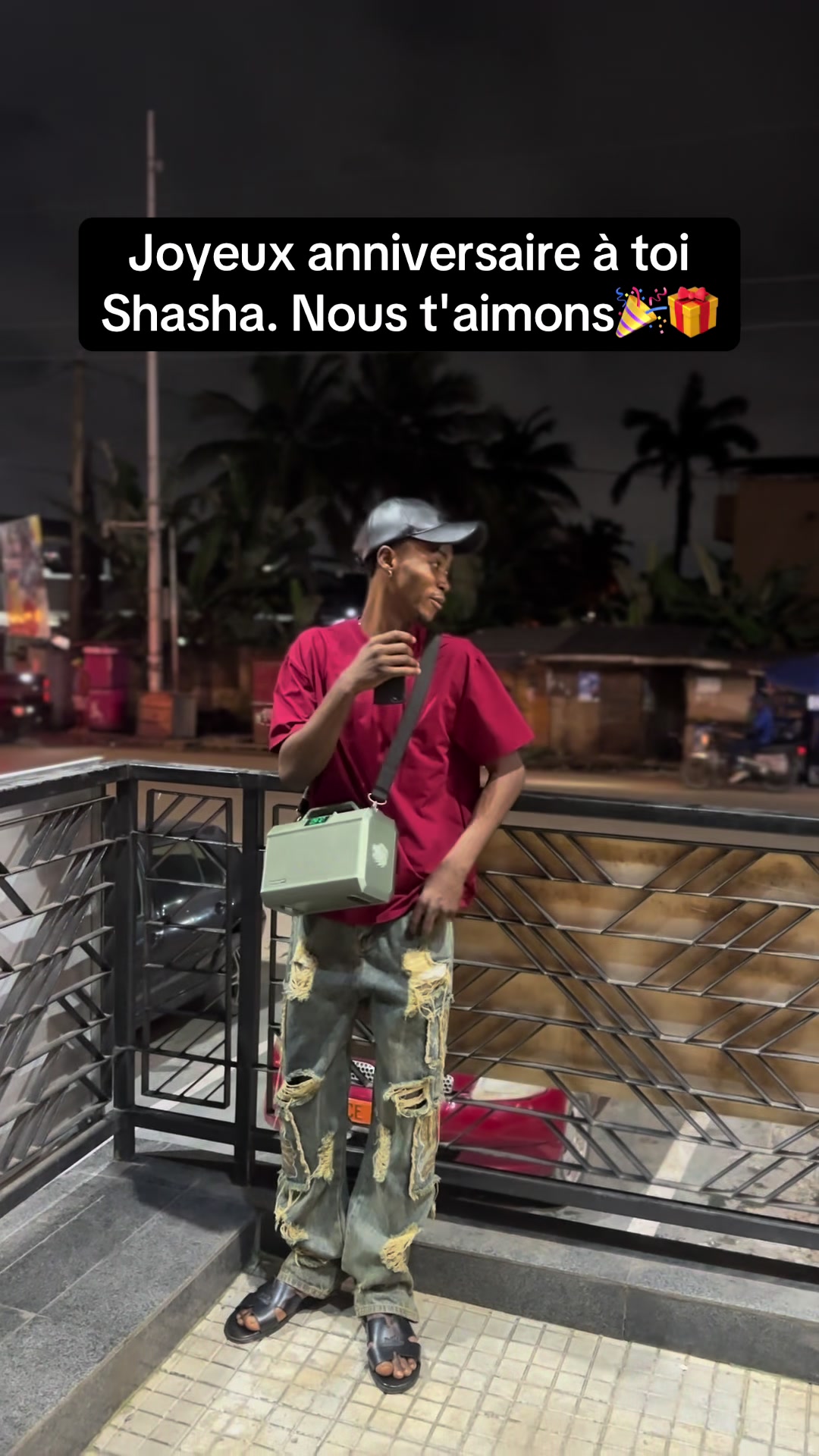 @ℤ𝕚𝕠𝕟 001🐝