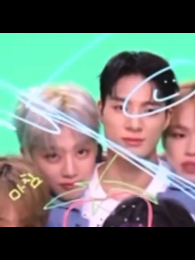 @𑣲namie⁶⁵