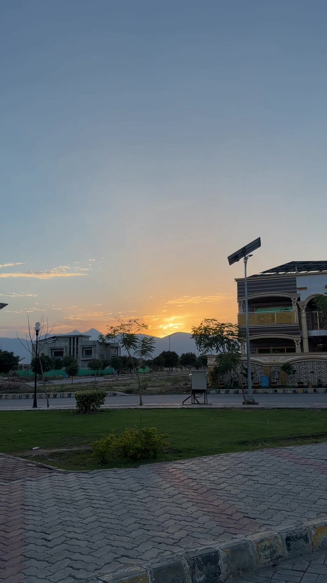 @️Haseeb Khan 💫