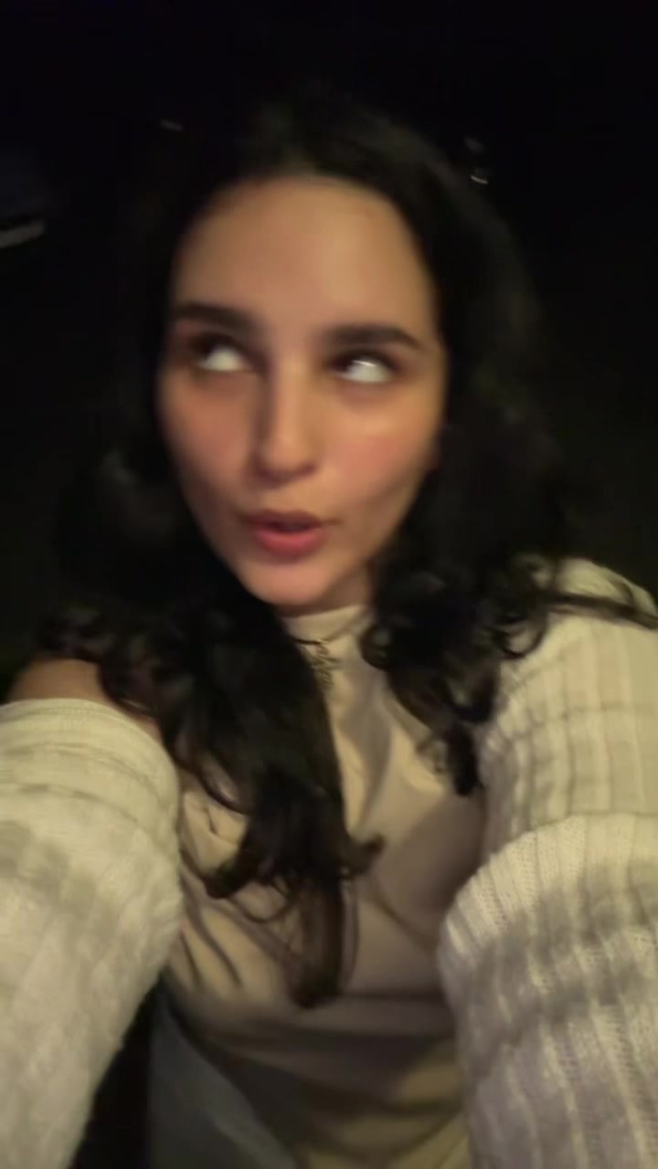 @annivvie