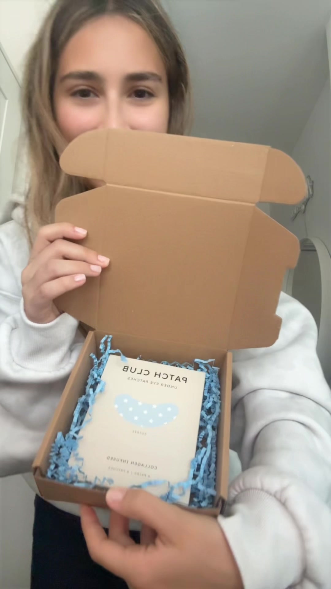 @ALYONA