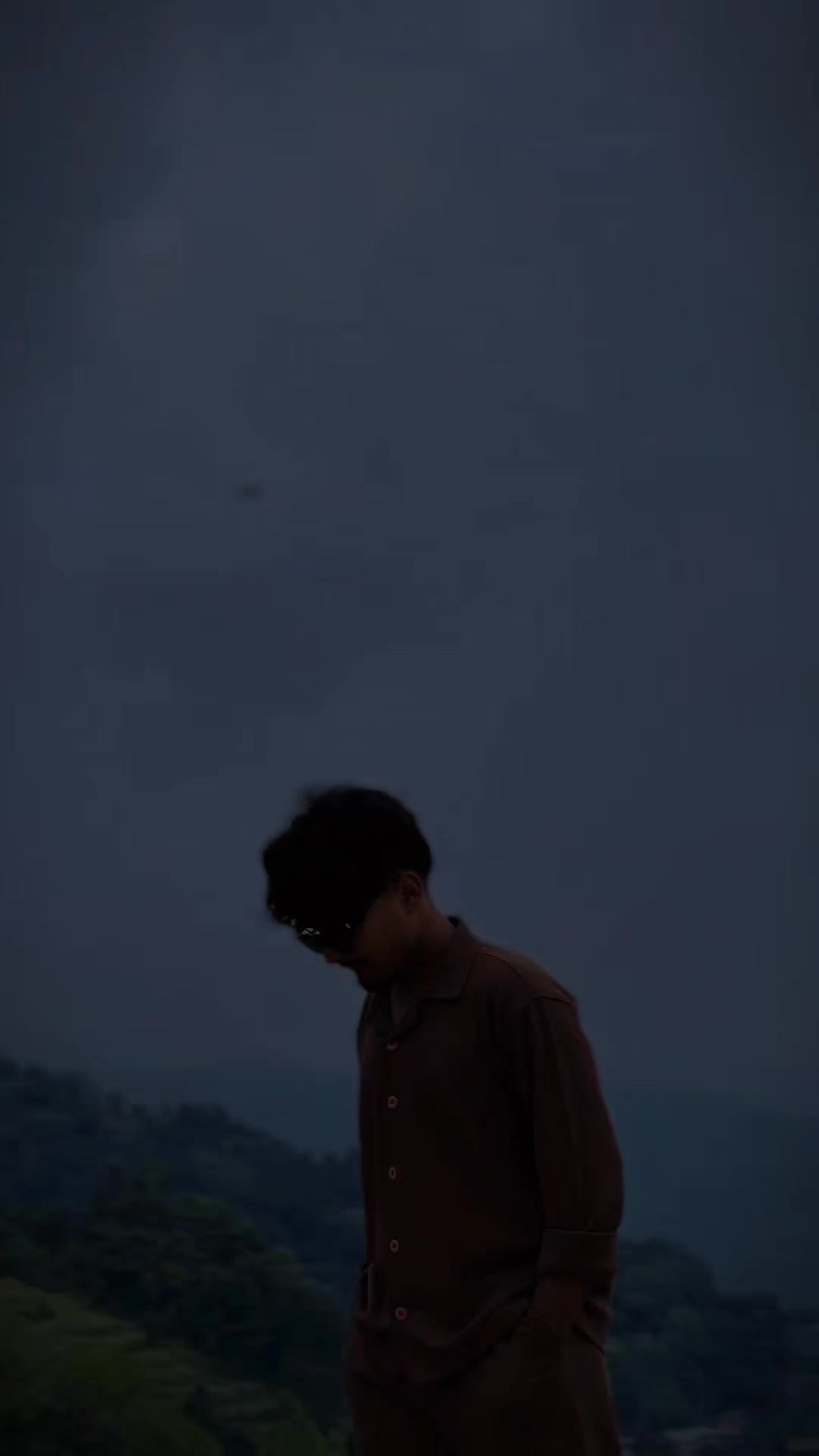 @S O ح E B