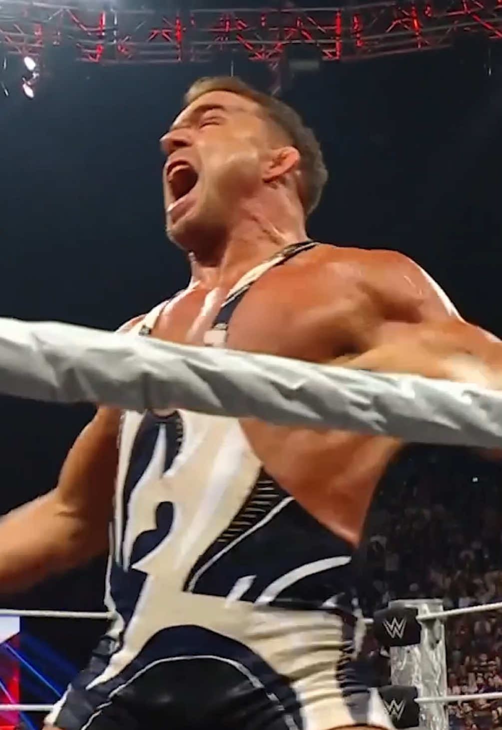 @WWE