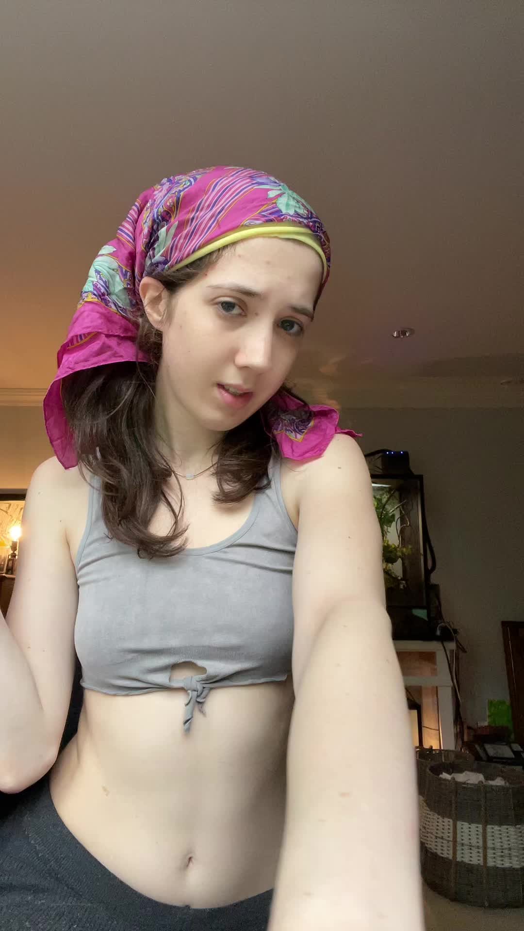 @Isabella