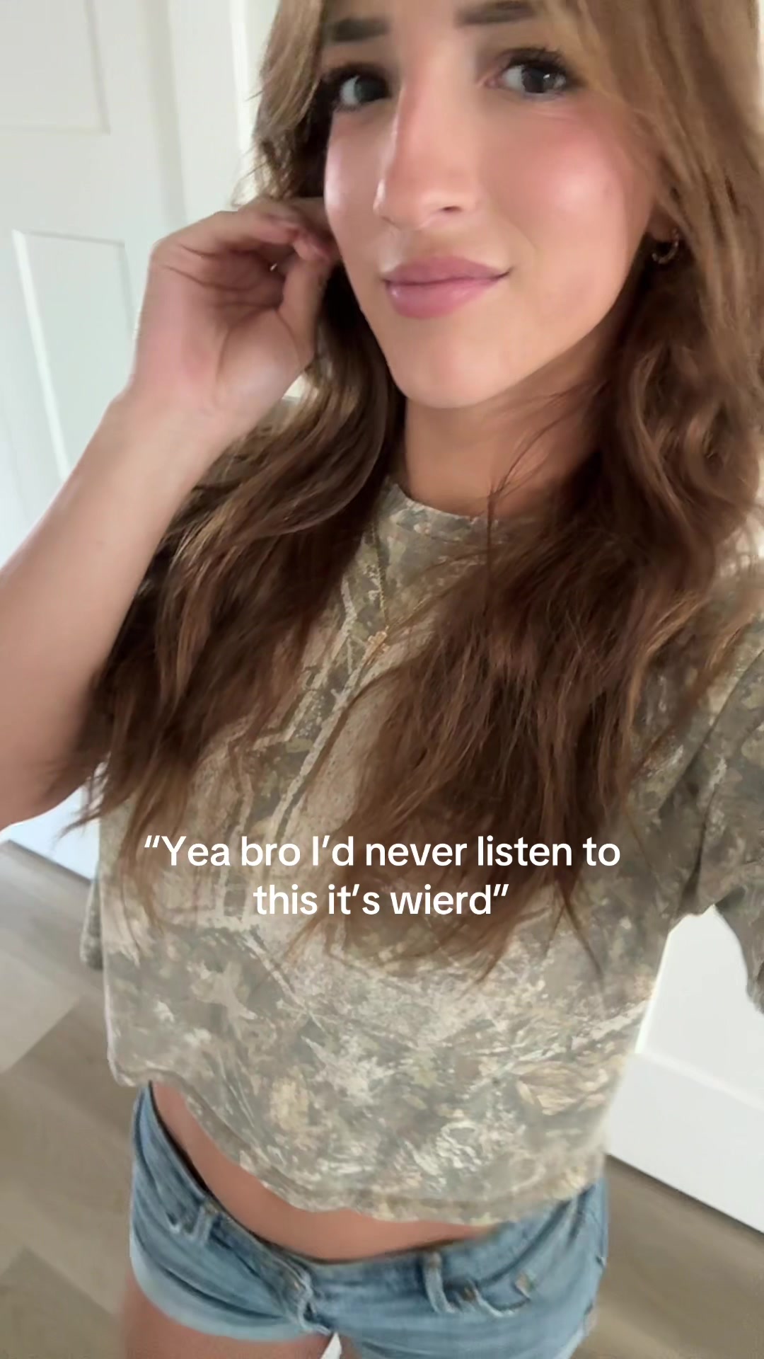 @Mia