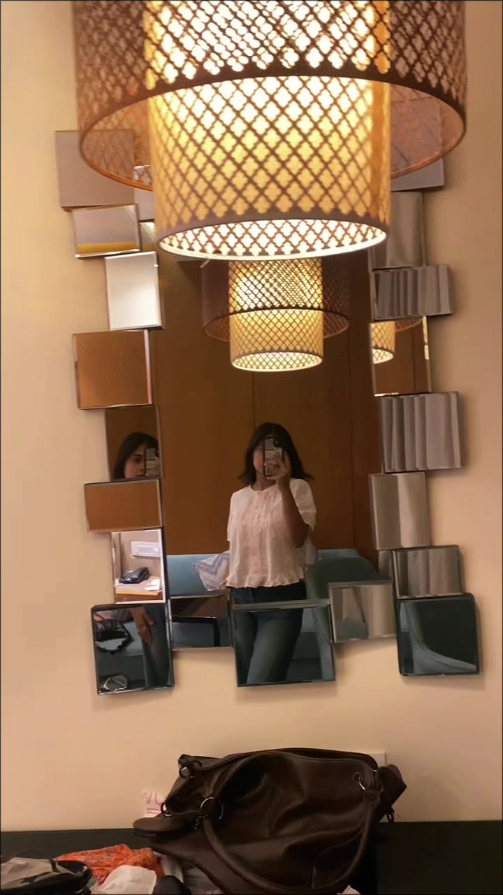 @Anushka 🎀