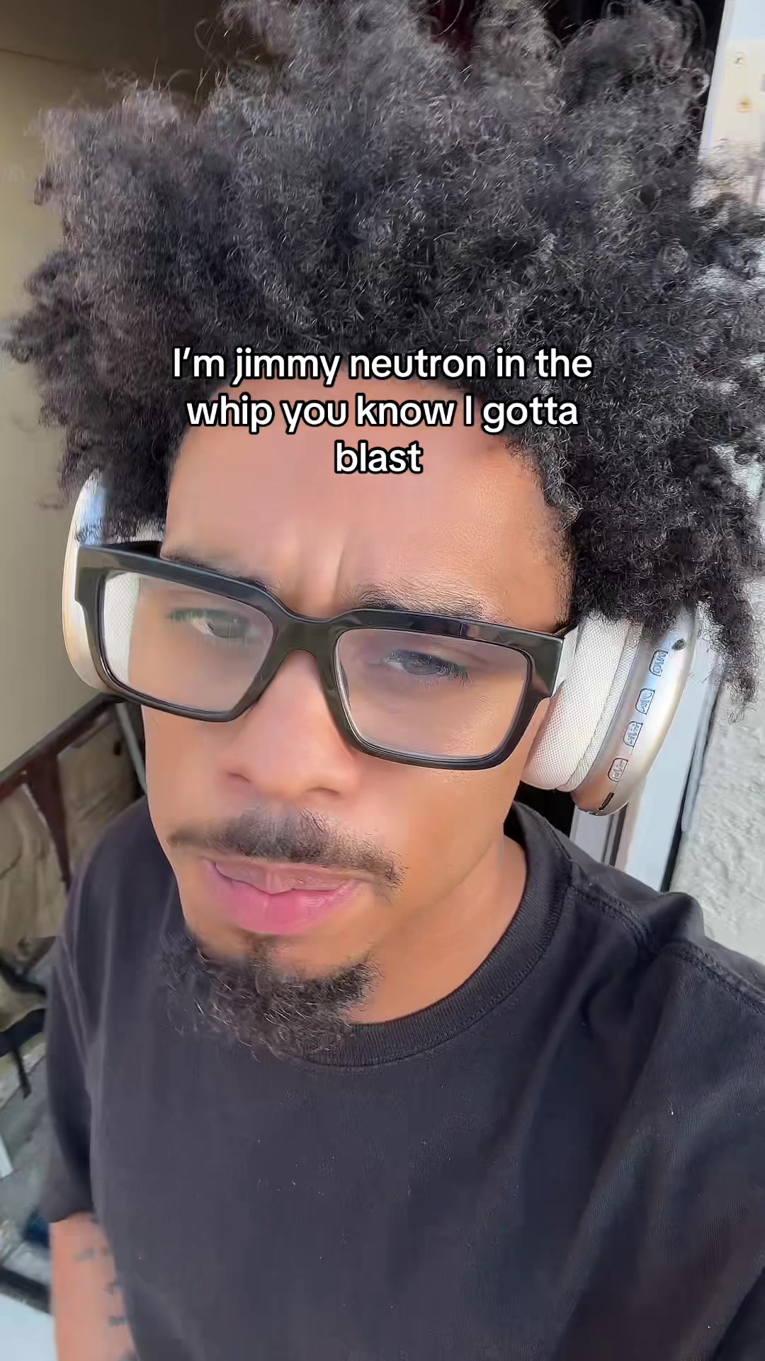 @Qu11zz