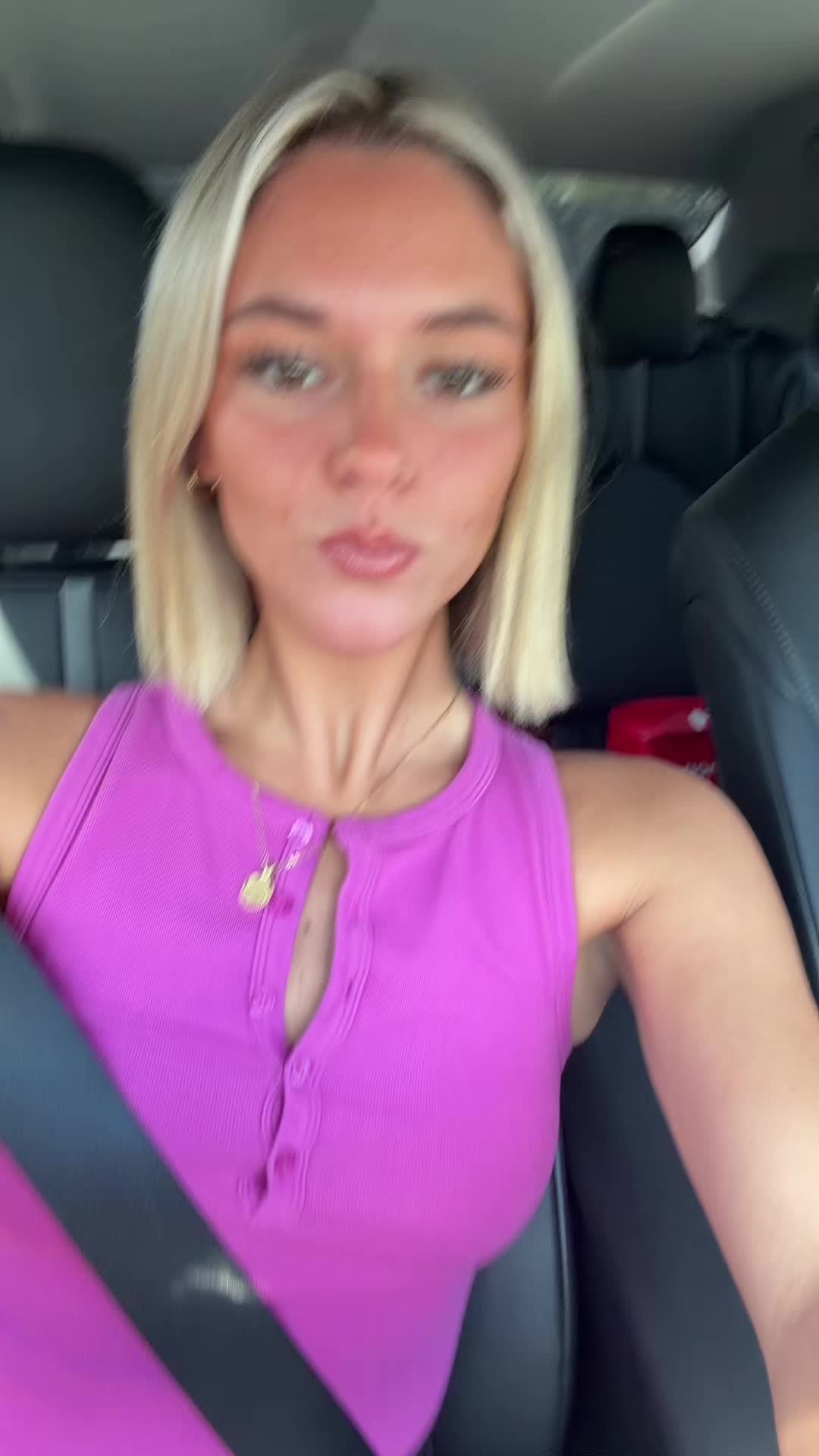@𝕍𝕚𝕧𝕚𝕒𝕟 𝕣𝕚𝕔𝕙𝕒𝕣𝕕&hearts;