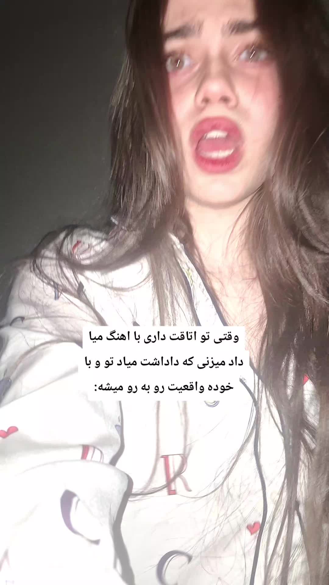 @niushaa