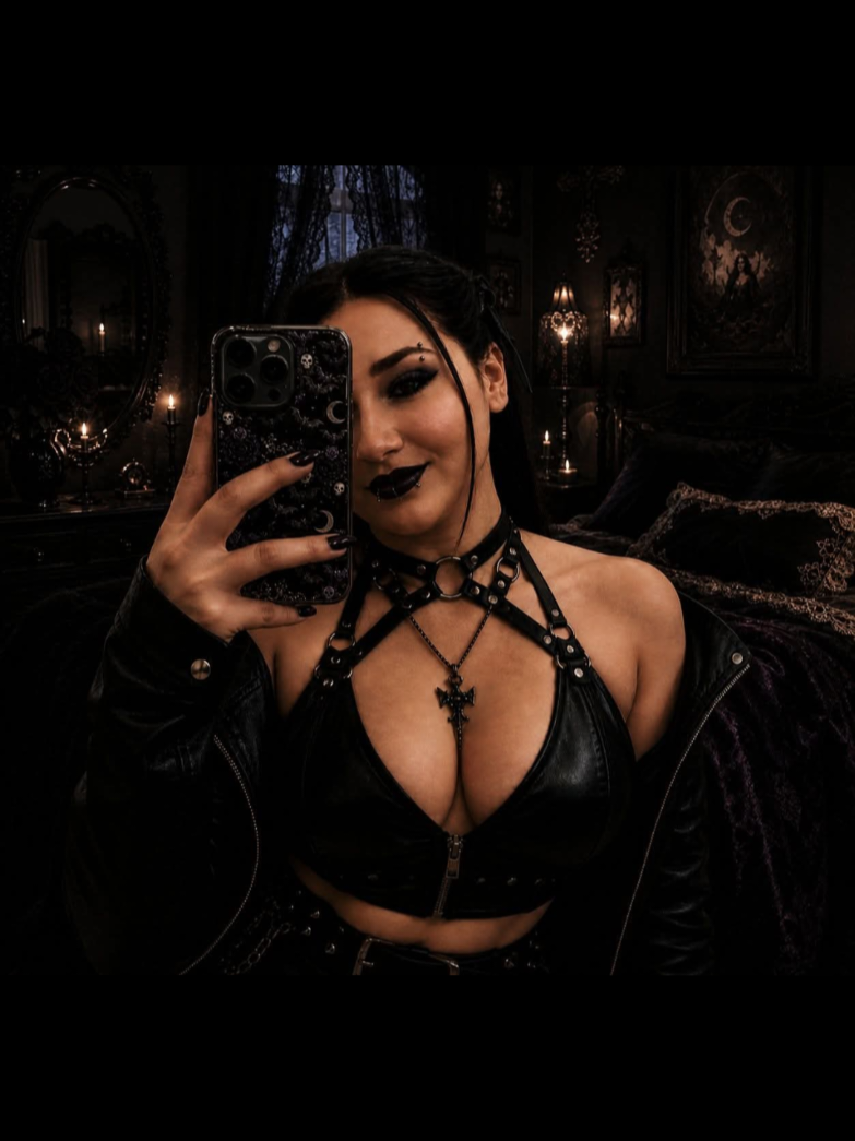 @DigitalGothMommi