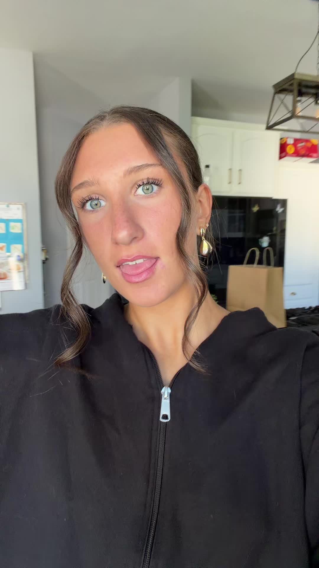 @shayla