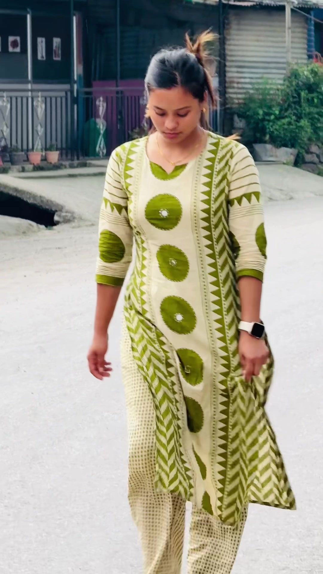 @Suरक्षा अधिकारी 🌈💫