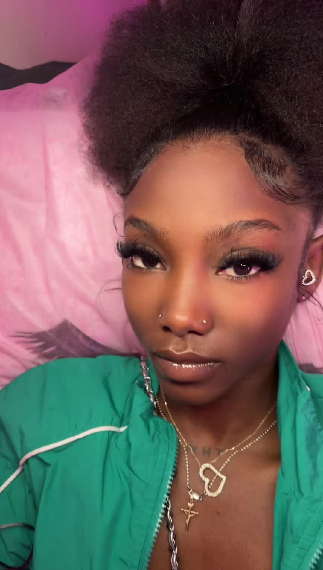 @BossBlinks💎💋