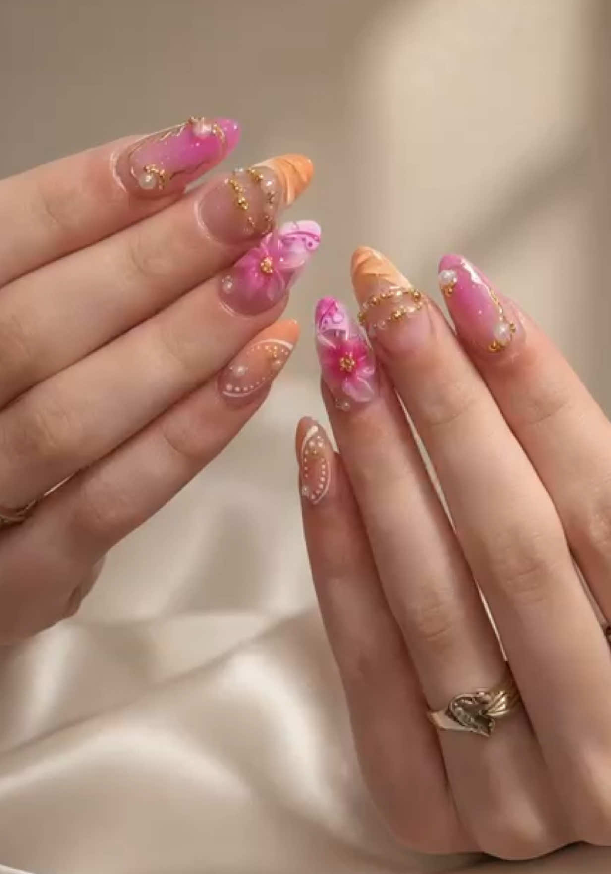 @velvet nails kw