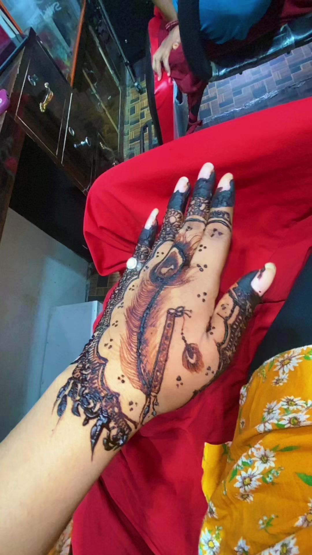 @Aishwarya Beauty parlour kly