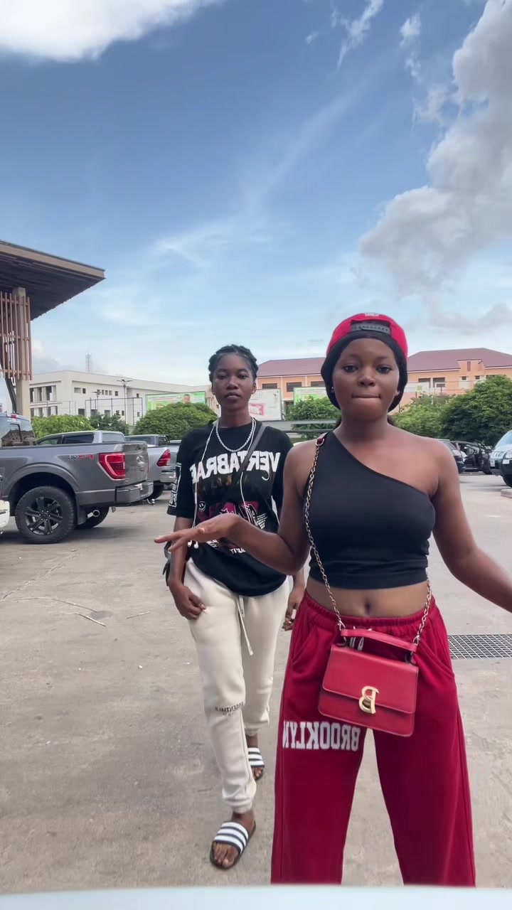 @Akua_Moore💐💞