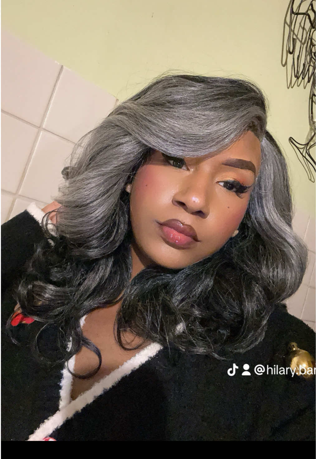@I_hilarybanks