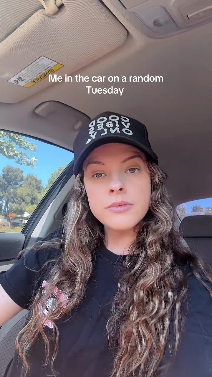 @Ash🍒