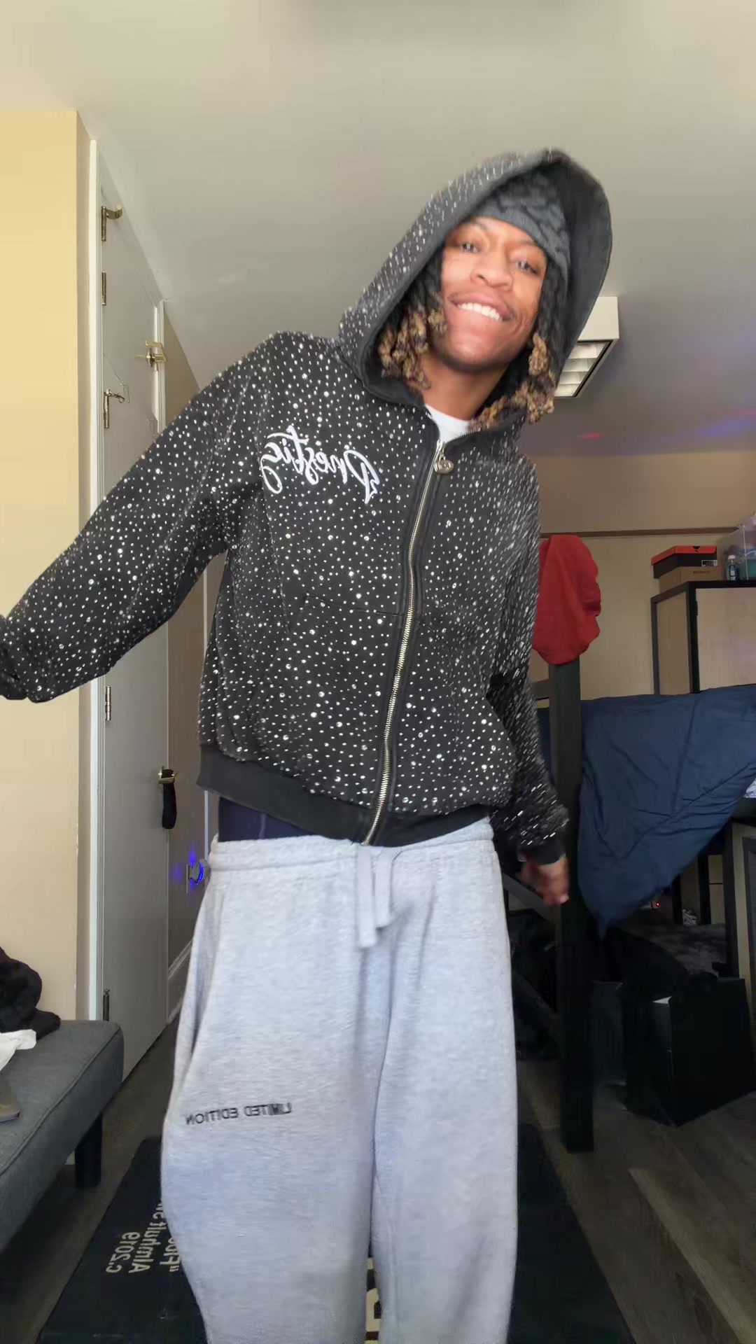 @privlifeofzay