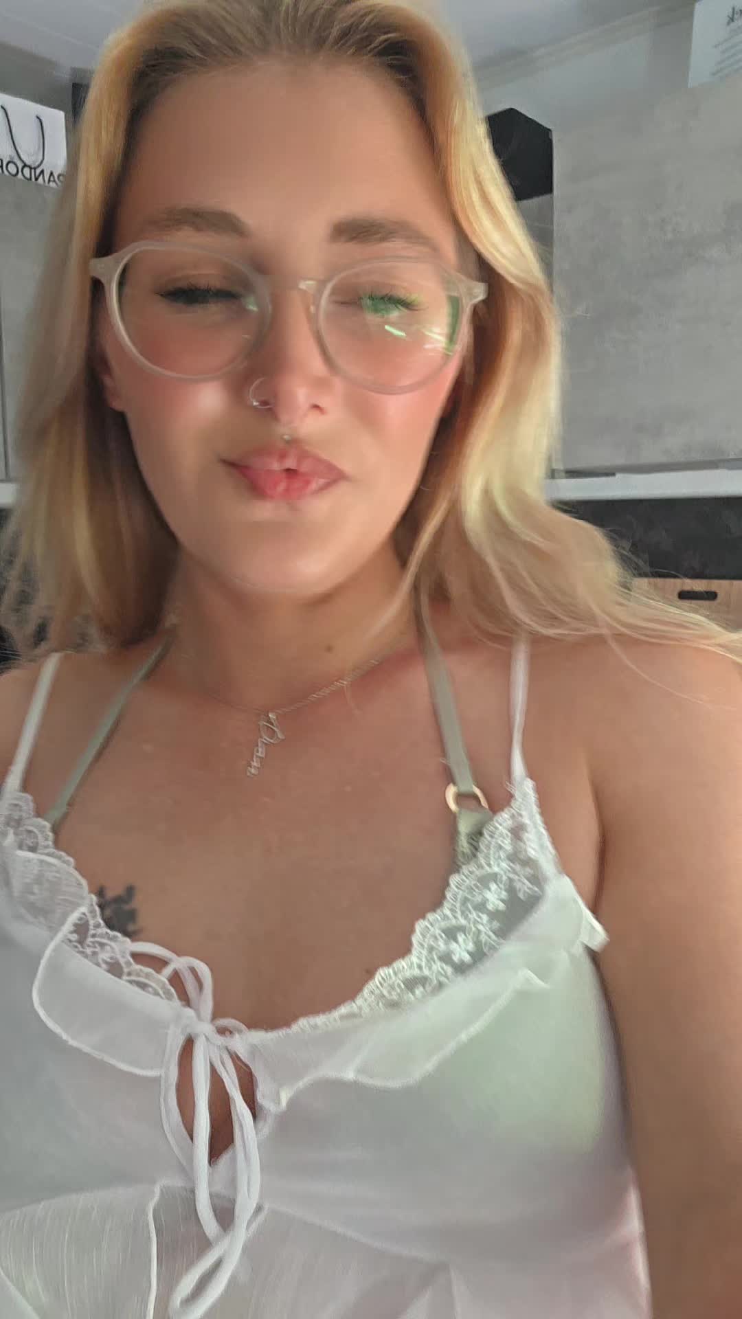 @Nin&ouml;&ouml;&ouml;&ouml;&ouml;&ouml;&ouml;&ouml;