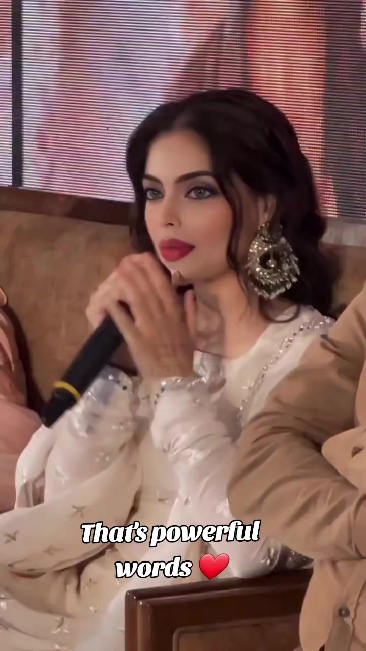 @👑 Fizaa Sanam 👑
