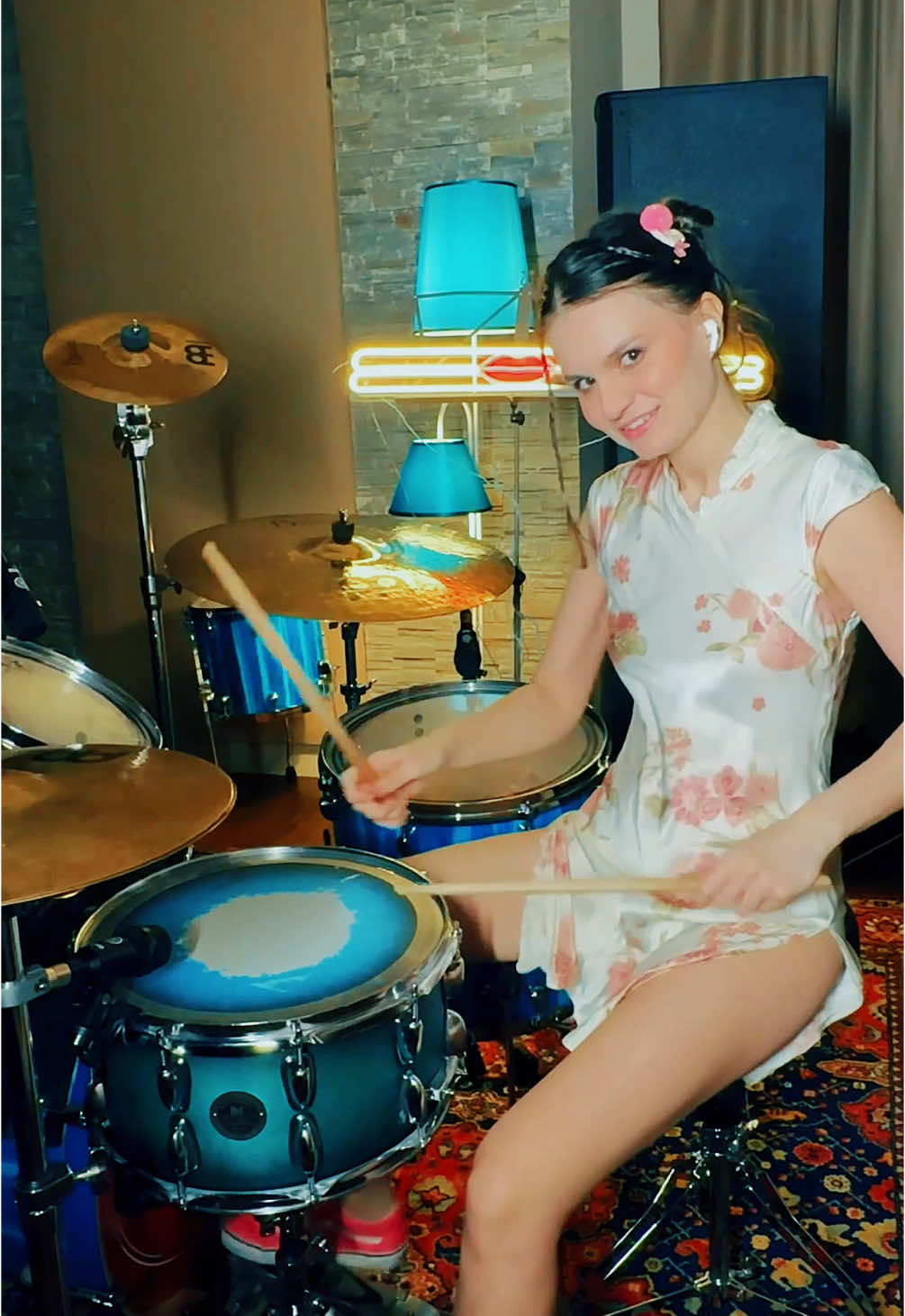 @Tonya and the Drums