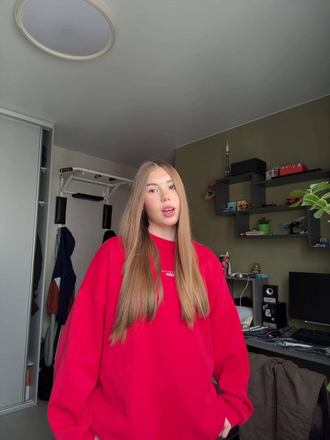 @полюша