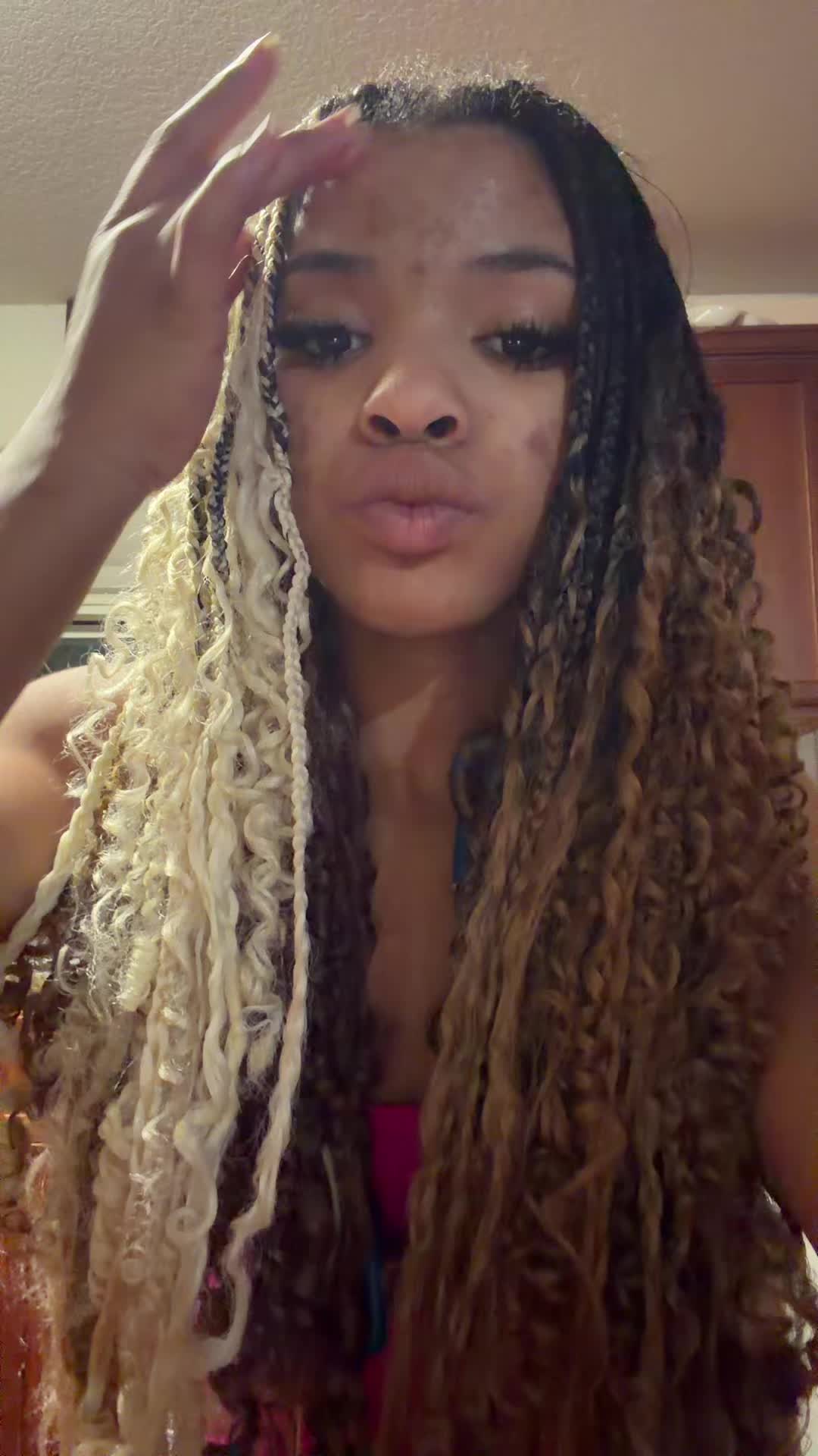 @%