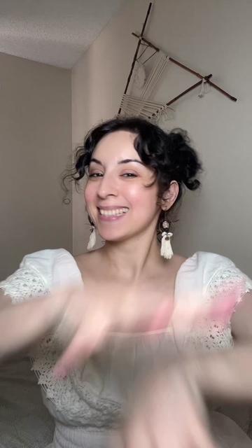 @Lucy✨💜