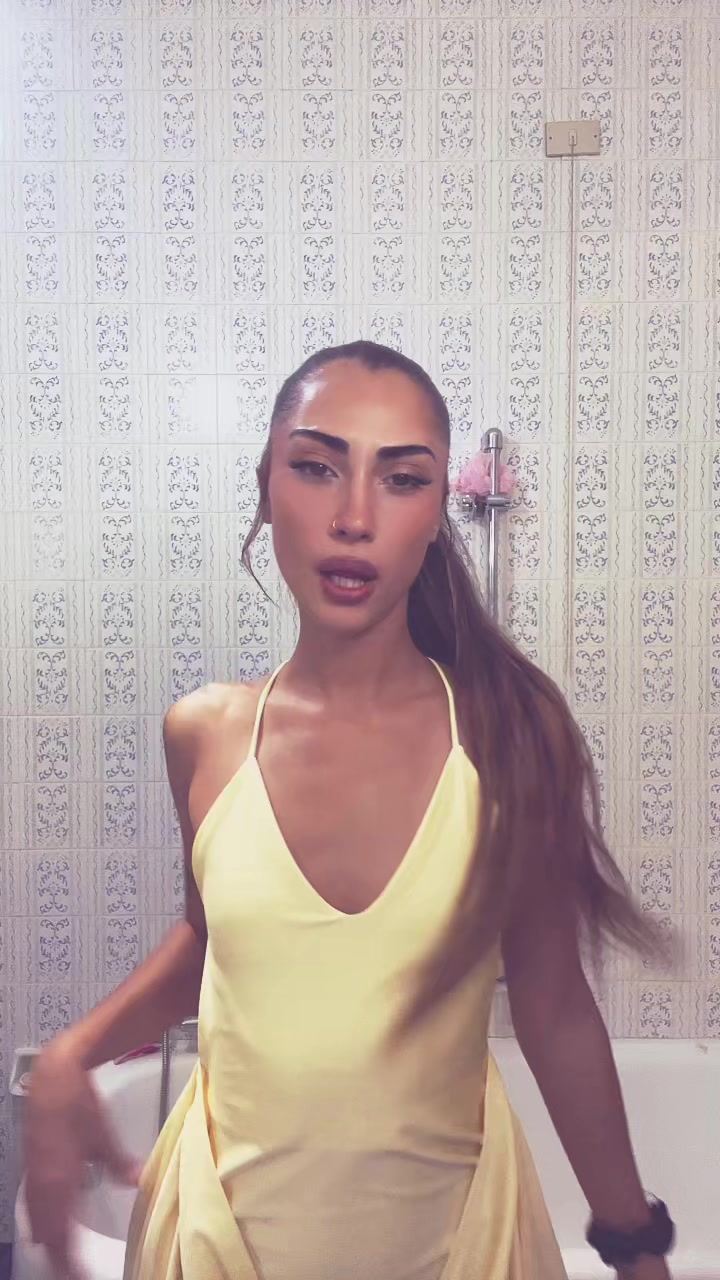 @_rebeccavena