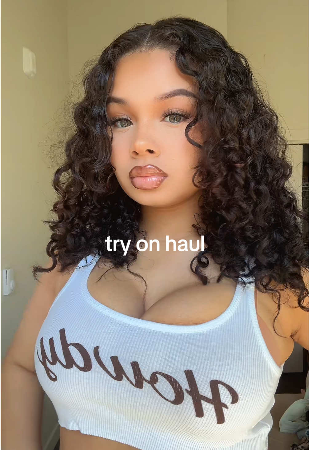 @malia