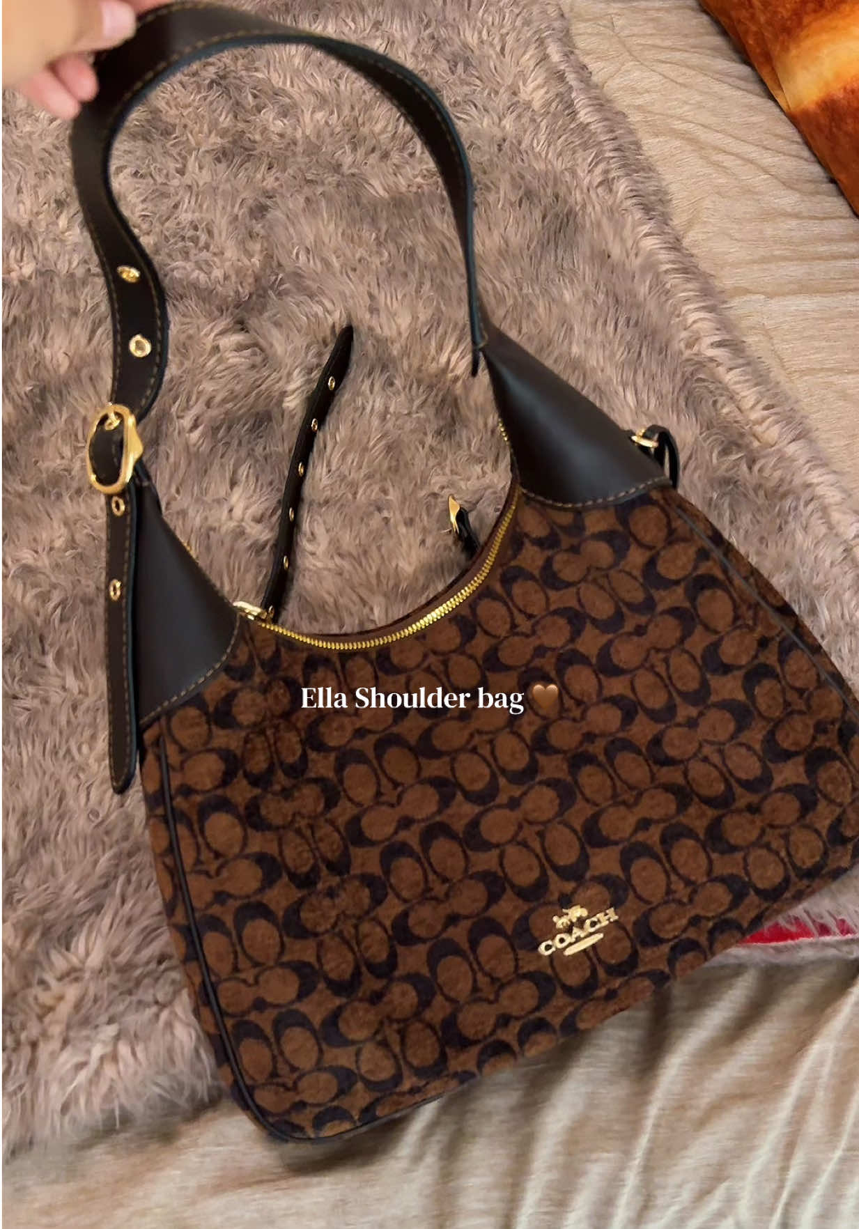 @ᒪIᒪᒪIᗩᑎ ᗷOᑎIᒪᒪᗩ.🦒