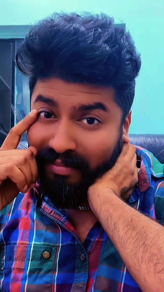 @Nilaan Jaffna 🇨🇦