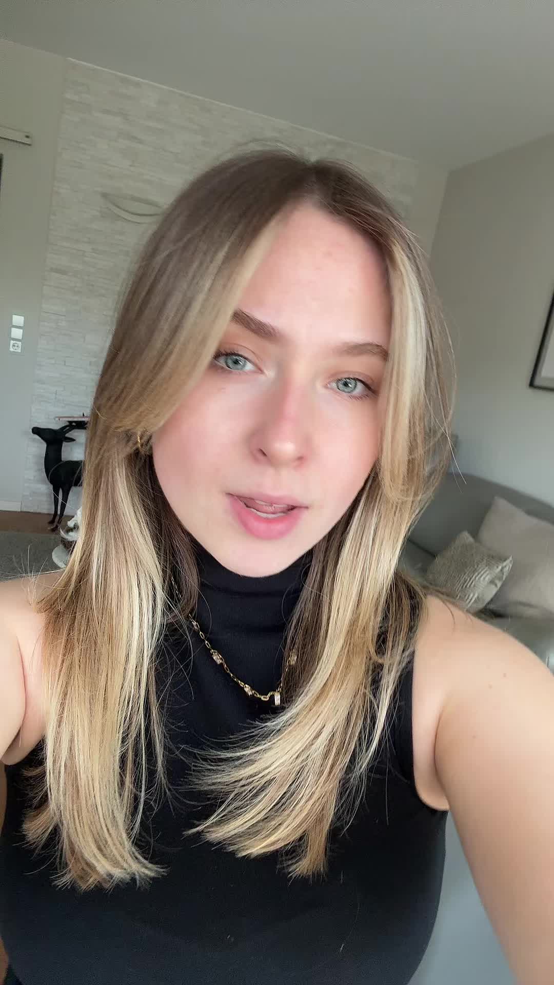@Larissa Marie 🎀