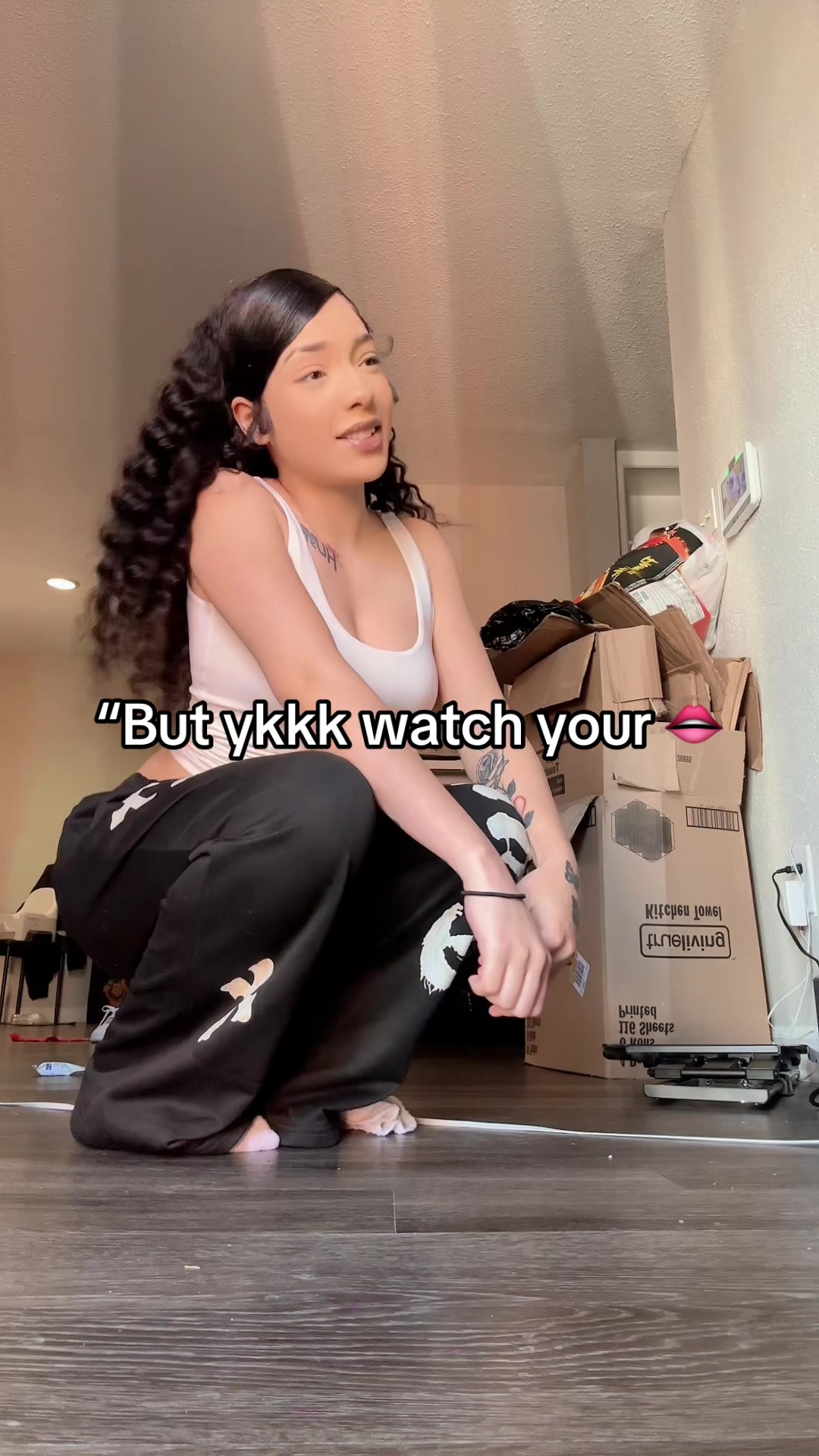 @_K&atilde;$hm&ouml;&ntilde;&ecirc;&yuml;🤑