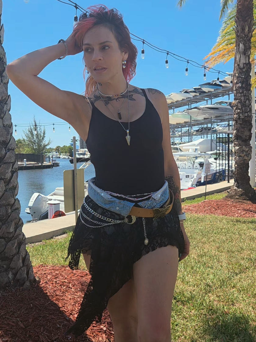 @Courts🤪CrayCray🏳️🌈