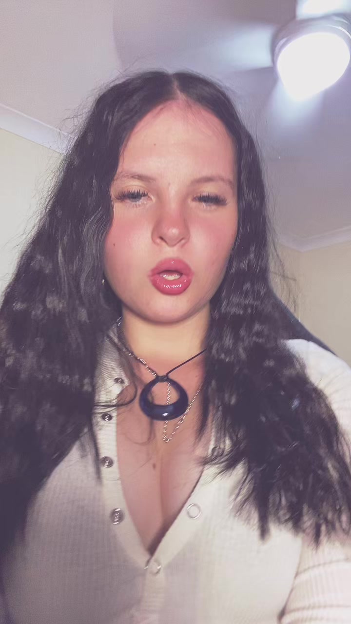 @lucy🌸