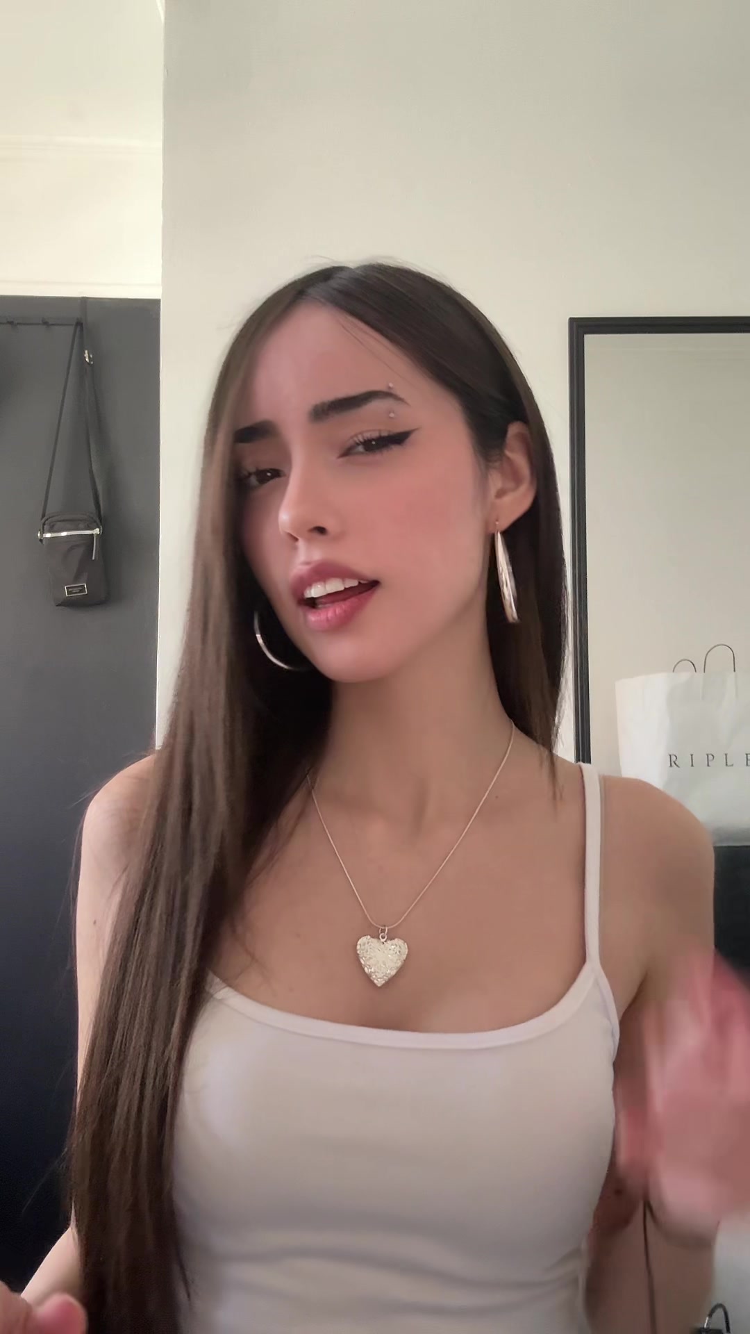 @𝔪𝔞𝔯𝔱𝔥𝔞 𝔤𝔯𝔞𝔠𝔢 ♱
