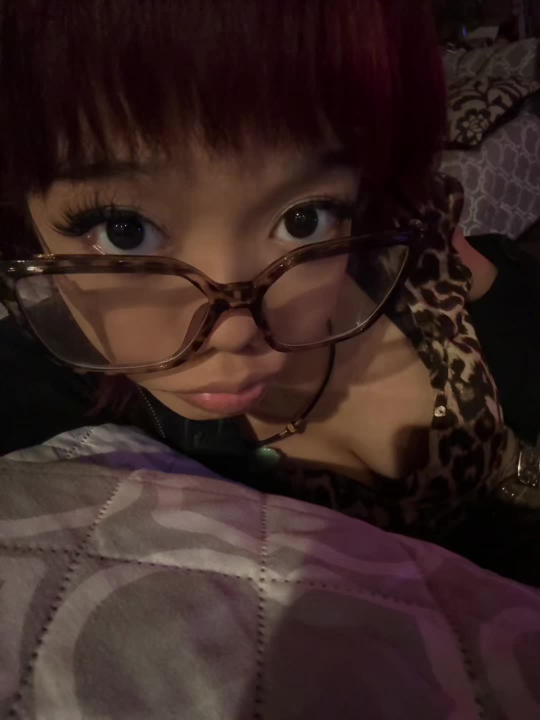@️