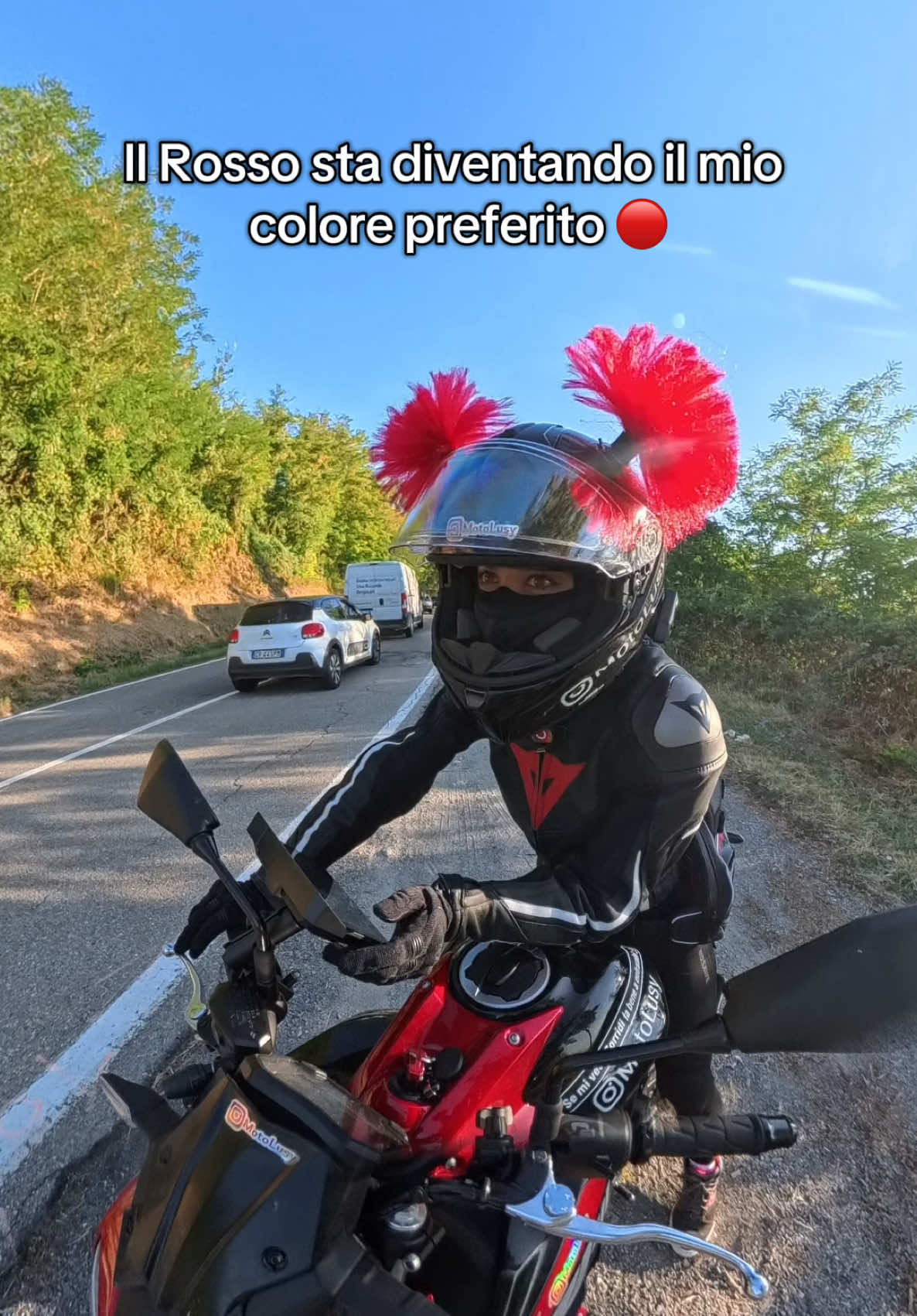 @motolusy