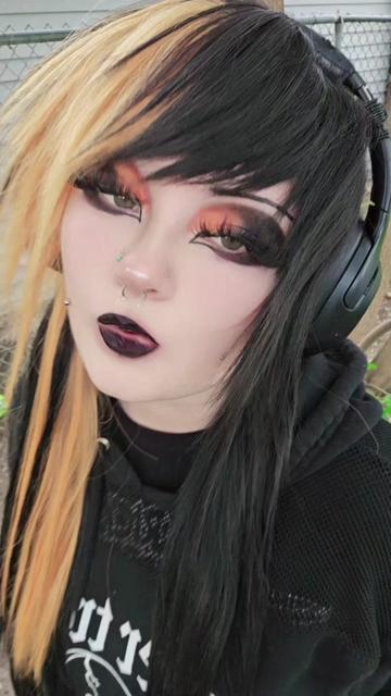 @Graveyardbabe1031