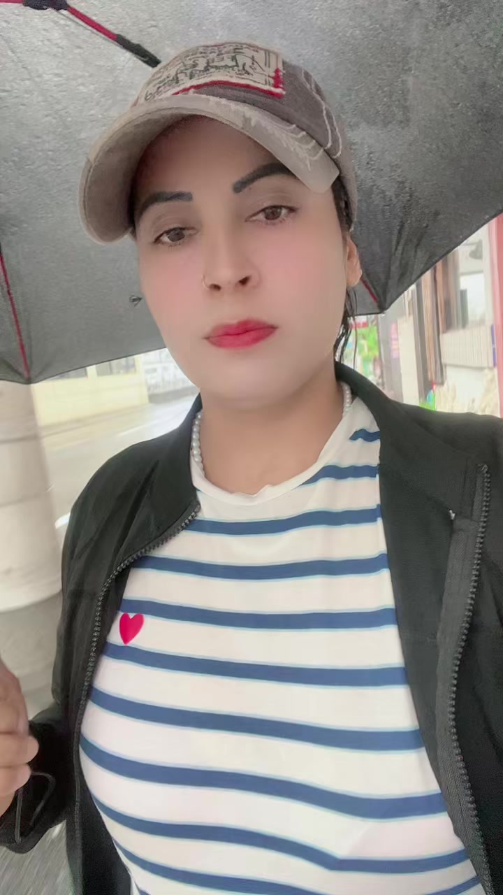 @minakafle