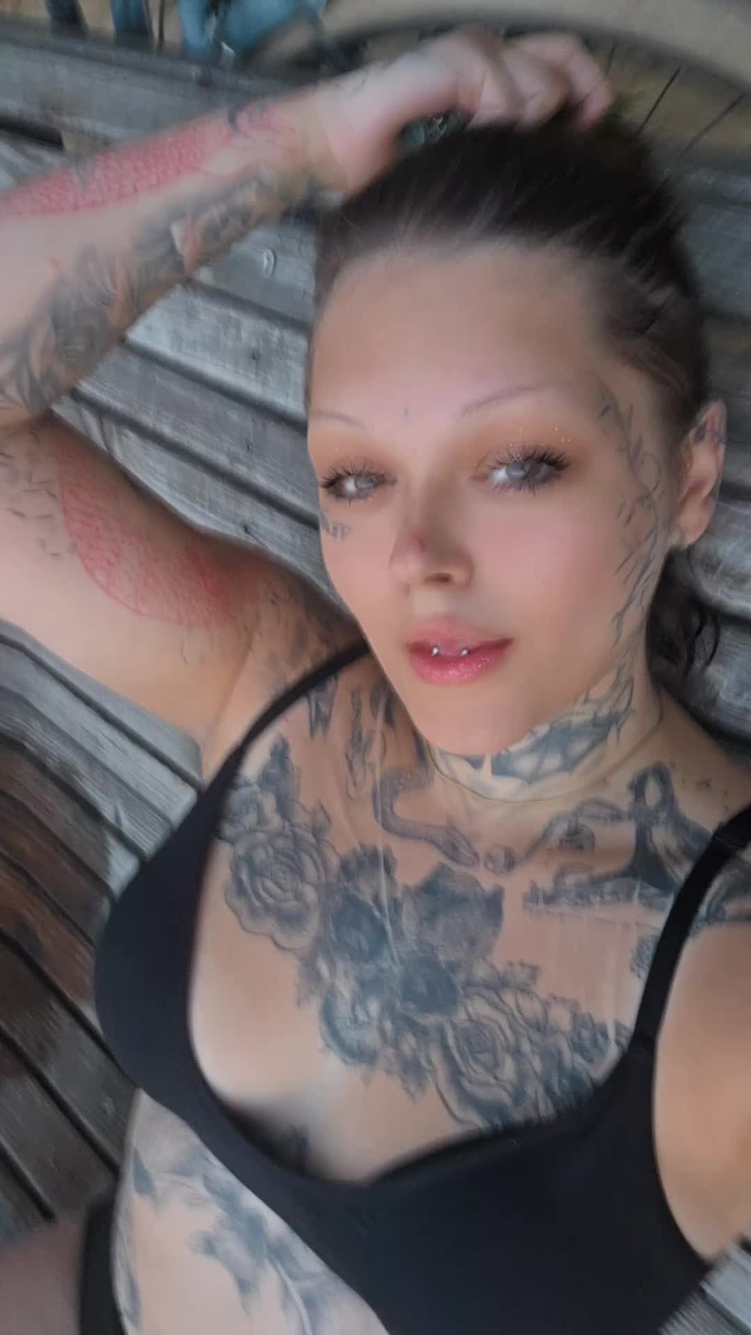 @Schneeegge