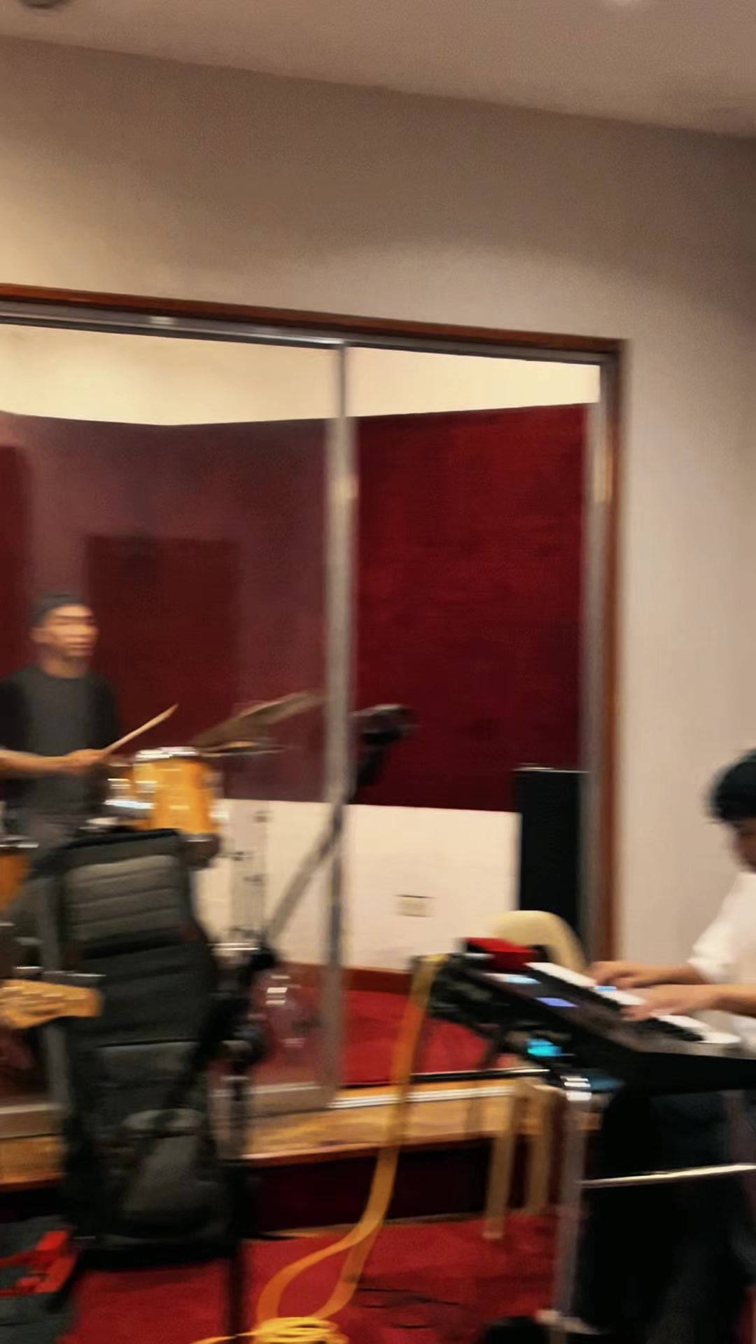 @Viva Records Corporation